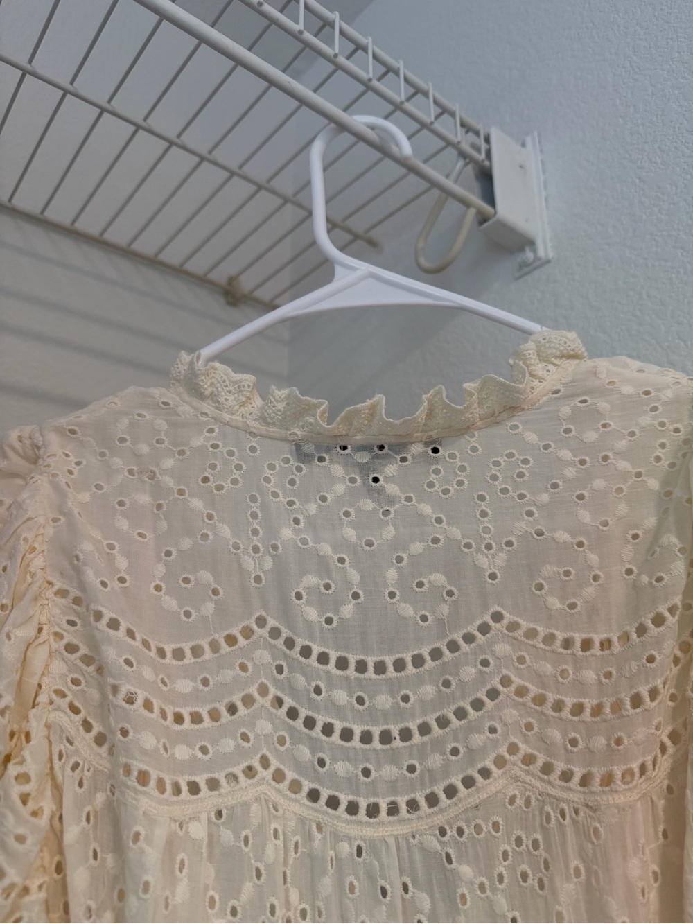 BCBGMAXAZRIA Women’s Cotton Eyelet Lace Tiered Cottagecore Boho Western Dress - Picture 8 of 9